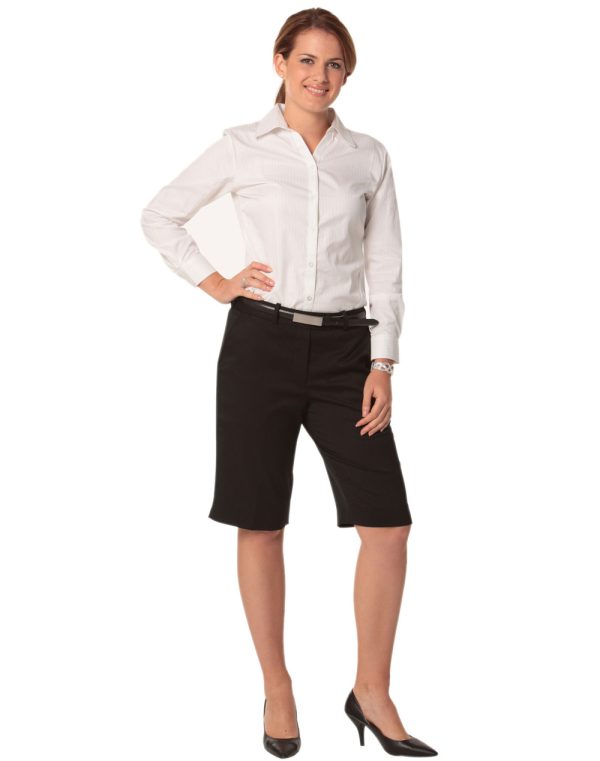 Women's Knee Length Flexi Waist Shorts in Poly/Viscose Stretch